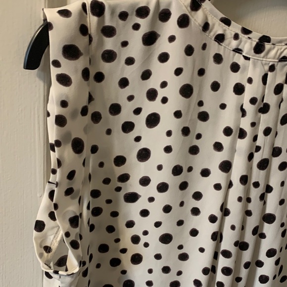 LOFT Sleeveless Black and Cream Polka Dot Blouse - Picture 7 of 8